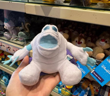 Authentic Hong kong Disney Frozen pal Plush Doll Shoulder Magnetic Toy