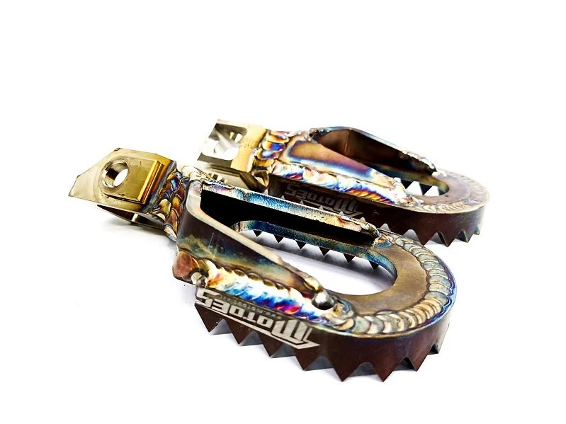 Clavijas de pie de acero inoxidable TBI KTM HUSKY GASGAS 2023-2026 desplazamiento -5-5 mm Foto 3 de 4