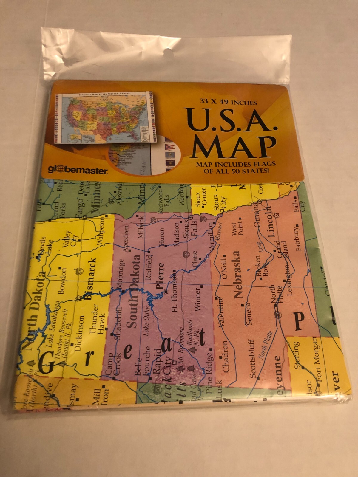NEW GLOBEMASTER U.S.A. Map Includes Flags 33