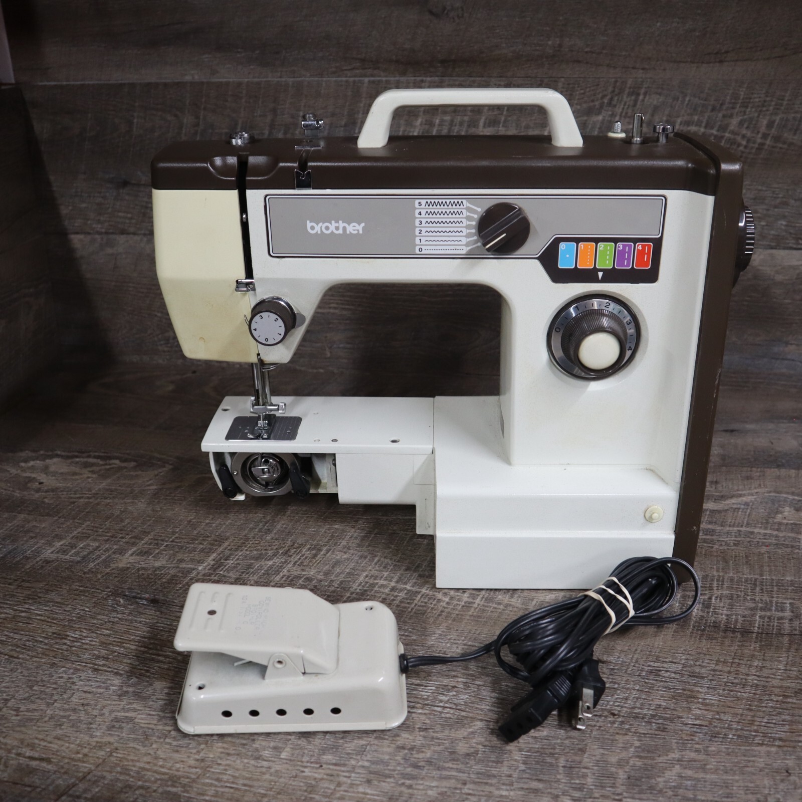 Brother VX710 Sewing Machine With Petal *Parts or Repair* eBay