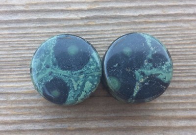 RARE! PAIR OF REAL GREEN EYE JASPER FLAT PLUGS GAUGES BODY JEWELRY
