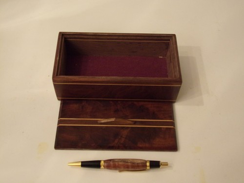 Keepsake box handcrafted from Fancy Walnut - Picture 4 of 4