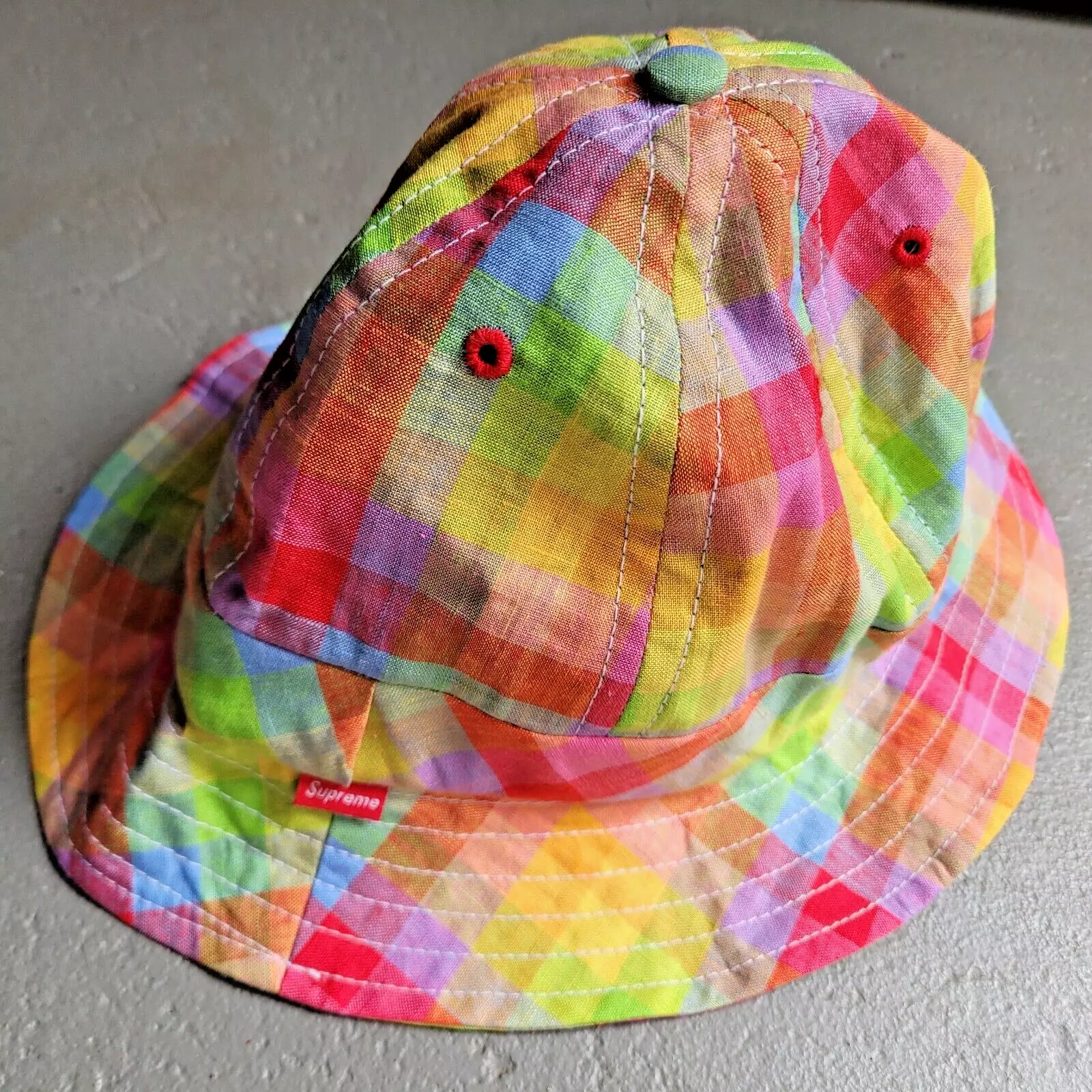 *AUTHENTIQUE* Chapeau seau à carreaux été suprême *IMPOSSIBLE À TROUVER* petit/moyen EX