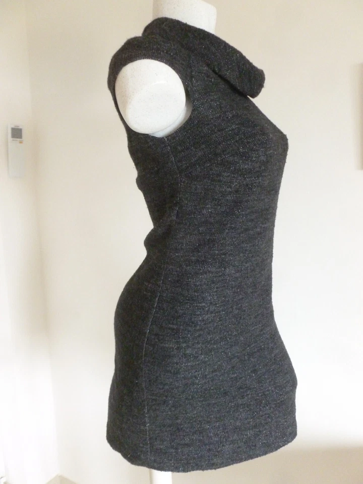RAVISSANTE ROBE MARQUE CAROLL COUPE FOURREAU AJUSTE EN LAINAGE GRIS ACIER T.38 - Photo 4/4
