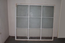 altes Fenster mit Rahmen Holz Fenster Raumtrenner Trennwand Glas vintage