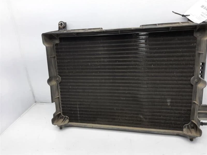 Condensador de aire acondicionado 98-02 Dodge Ram 2500 55055824AB Foto 2 de 4