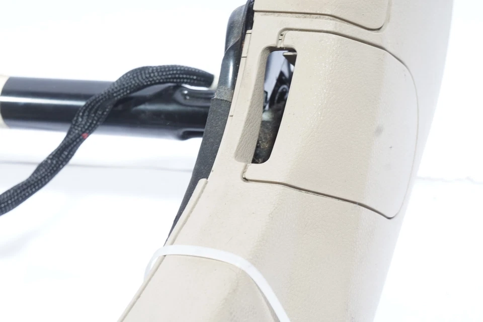 08-14 MERCEDES BENZ C300 W204 FRONT LEFT DRIVER SIDE LOWER SEAT TRACK FRAME OEM - Image 4 of 4