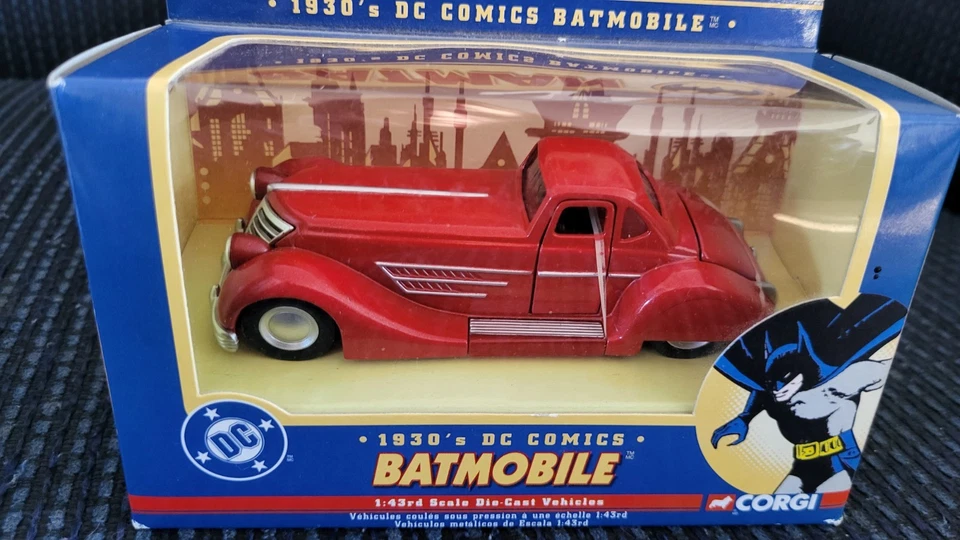 2005 Corgi 1930s Batmobile Red DC Comics 1:43rd Scale Diecast New Original Box - Image 2 of 4