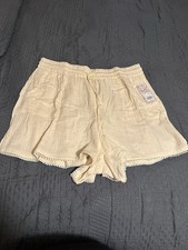 Plus Size Woman Shorts Light Yellow Elastic Waist Pockets Size 3X