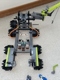 LEGO Power Miners 8964 Titanium Command Rig + 8961 Crystal sweeper incomplete