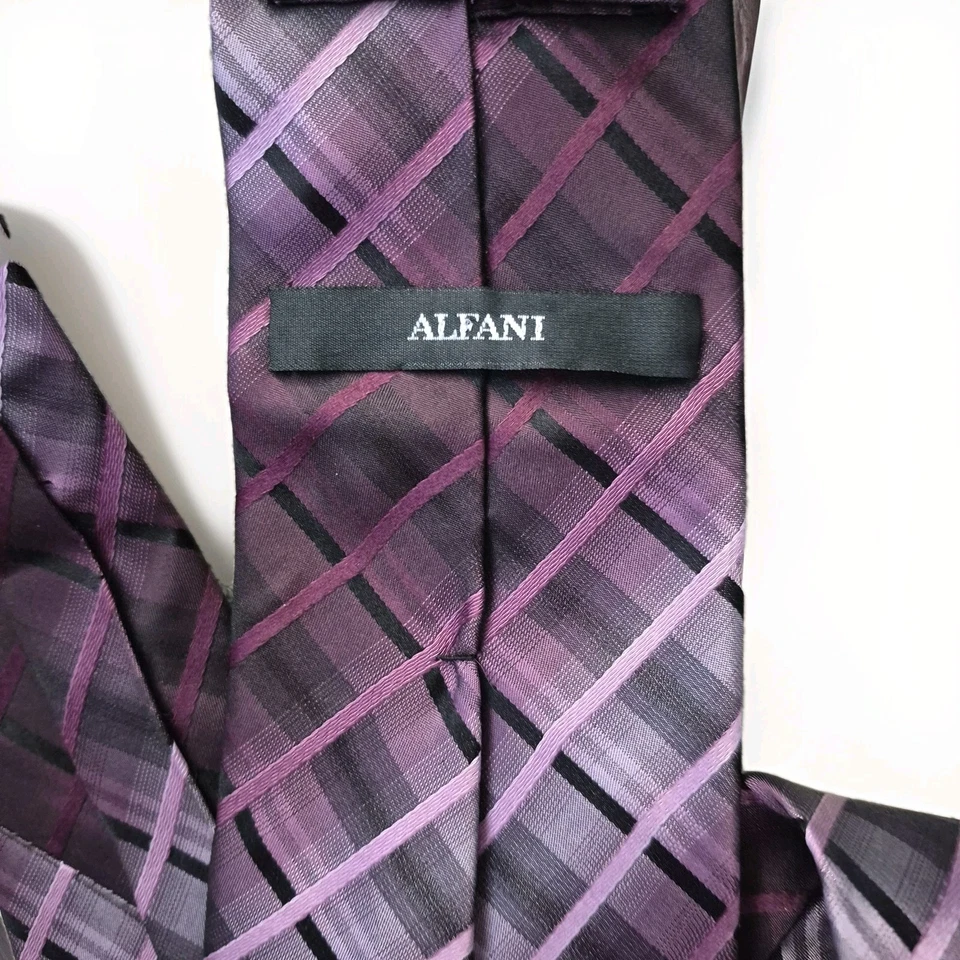 ALFANI MENS TIE MERLOT AND BLACK PLAID 3.5 X 60 - Image 3 of 4