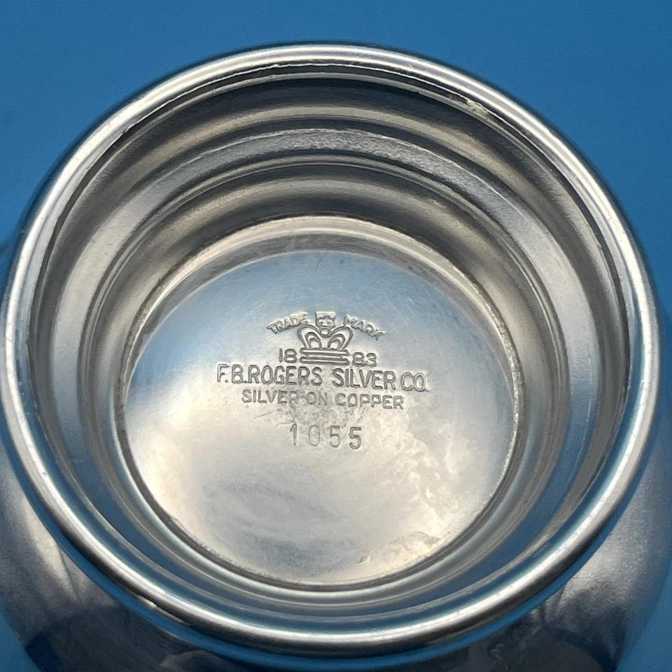 复古 20 世纪 50 年代镀银 WM Rogers 1055 小酱碗 2.5 英寸高 x 3.5D — 第 4/4 张图片