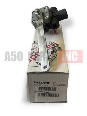 OEM Volvo Truck 85149415 Level Valve Rear Suspension 22506271, 22612887 ...