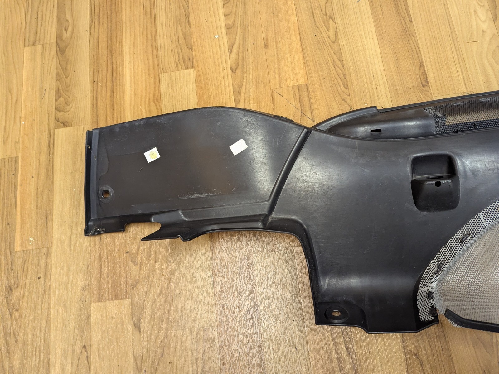Audi R8 Side Cover - Audi (420-863-082-A)