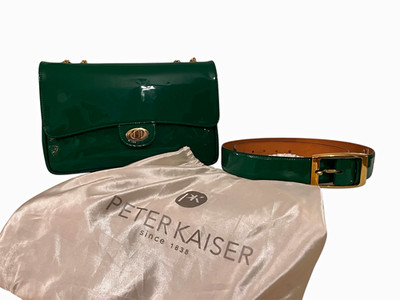 PETER KAISER Damen Schultertasche & passender Gürtel in grünem Lackleder   NEU