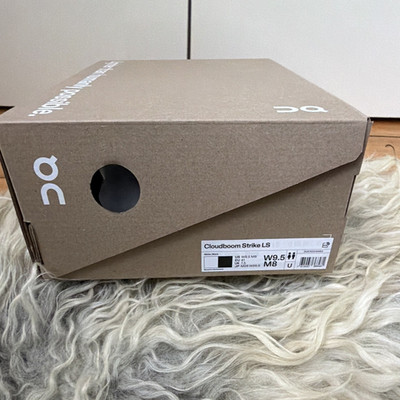 On Cloudboom Strike LS Laufschuhe Weiß/Schwarz US 9,5 EU 41