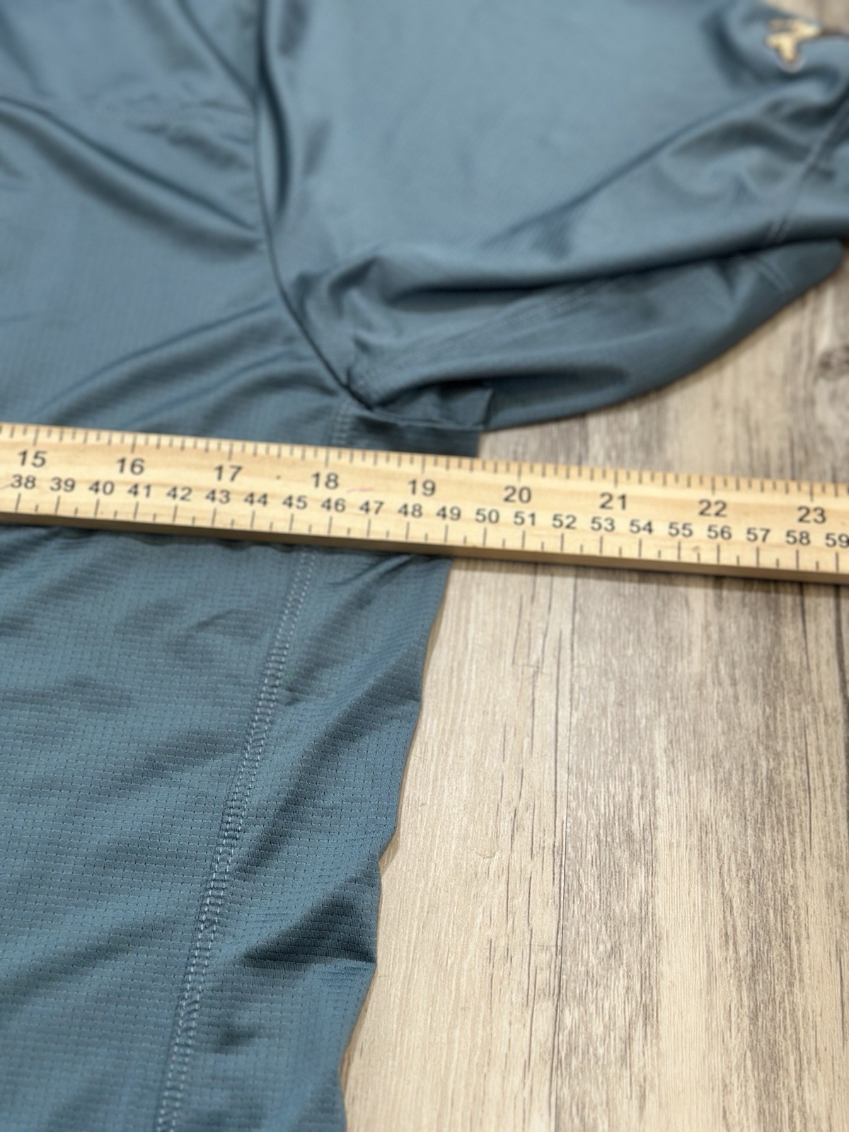 Tracksmith Session Performance Running Shirt Mens… - image 9