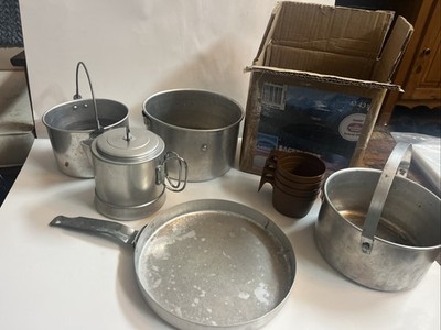 Vintage Mirro Sierra Combo Compact Camp Aluminum Cookware Set With 4 Cups