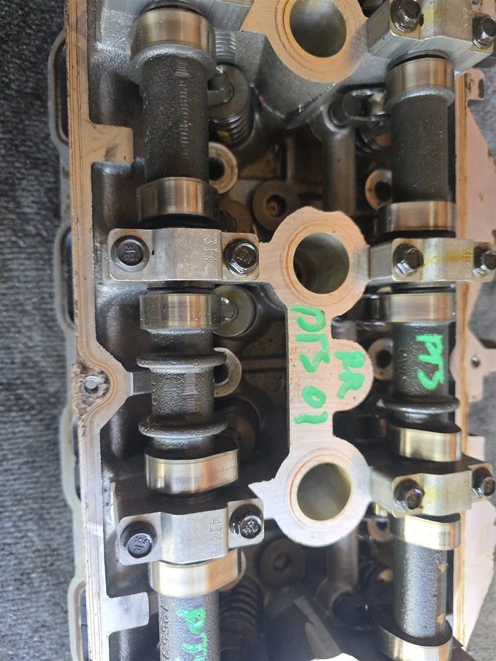 Cadillac DTS Deville 2000-2010 culata de motor trasera izquierda LH 12585774 fabricante de equipos originales Foto 3 de 4