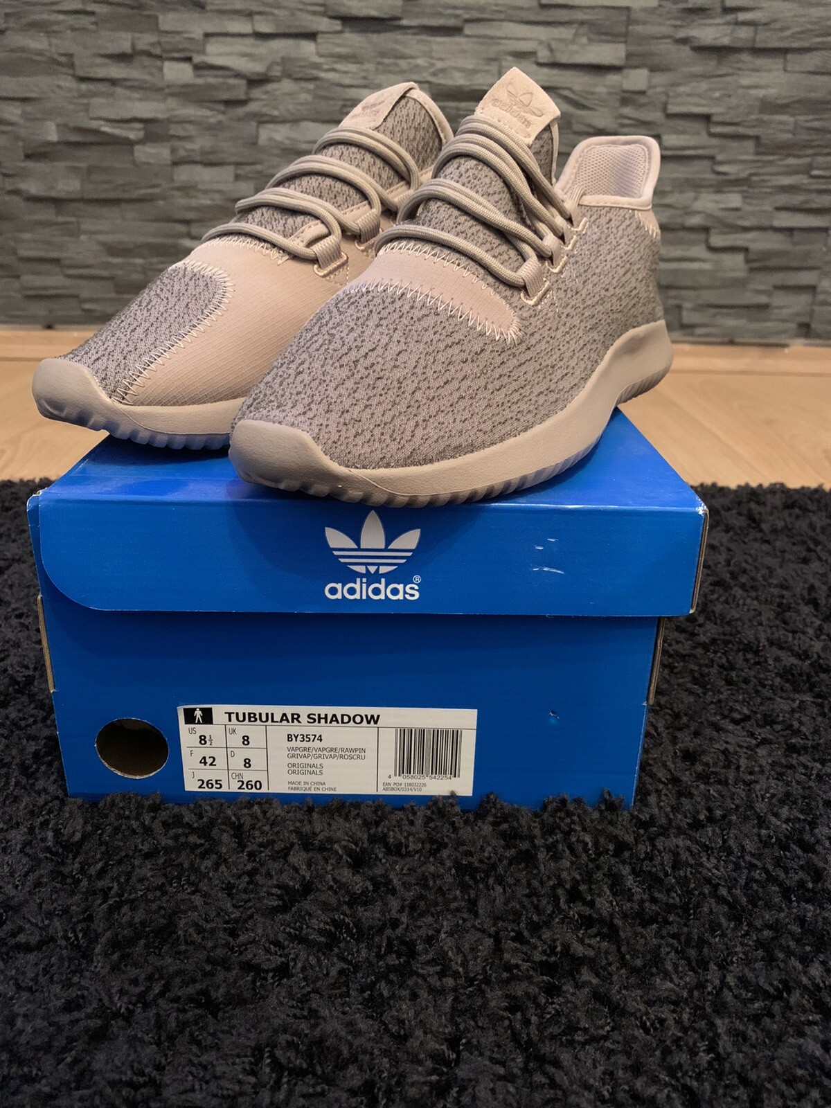 adidas tubular 42