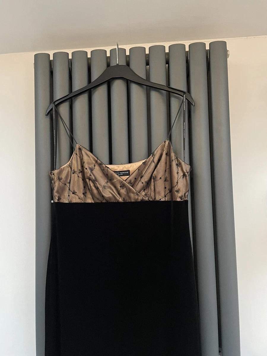 Christmas dresses dorothy outlet perkins