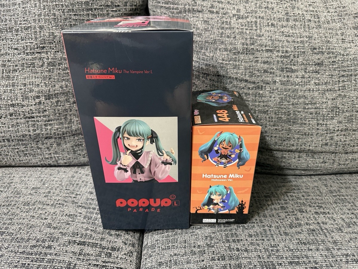 POP UP PARADE Hatsune Miku Vampire Ver. L & Halloween Nendoroid
