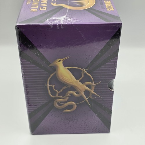 Hunger Games 5-Book Hardcover Box Set (the Hunger Games, Catching Fire, Mockingj - Picture 4 of 6