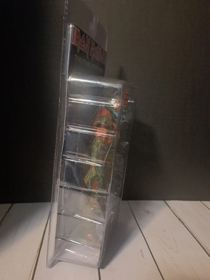 Figura NECA 2011 Iron Maiden Eddie The Final Frontier Tour Foto 2 de 4