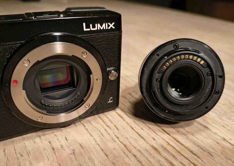 Panasonic LUMIX GX80K 16.0MP Digitalkamera - Schwarz (Kit mit 12-32mm Objektiv)