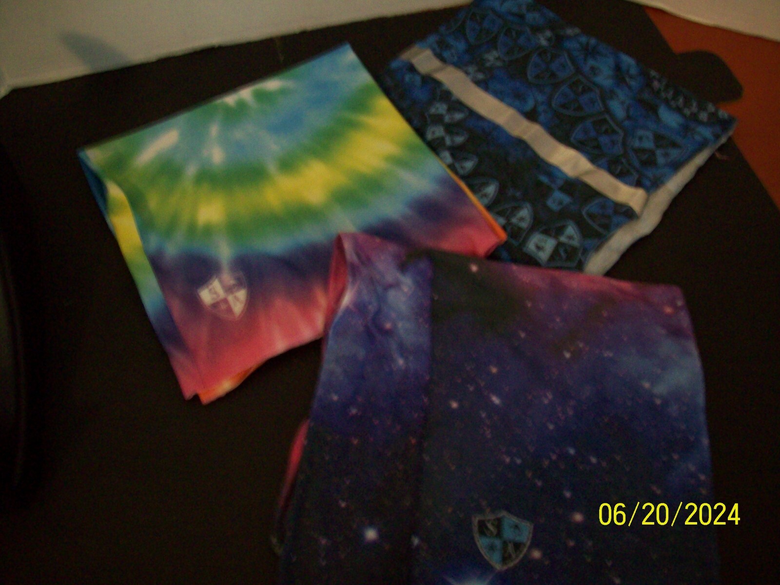 Picture 1 of 2
