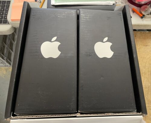 Apple Final Cut Studio Academic (MA290Z/A) w/2 Licenses - Picture 5 of 10