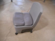 EUROPEAN TOUCH Pedicure Stool Chair Technician EXCELLENT