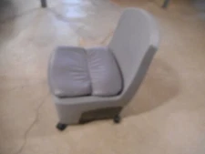 EUROPEAN TOUCH Pedicure Stool Chair Technician EXCELLENT