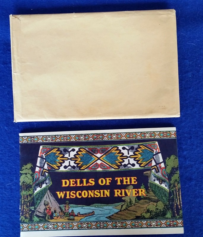 Beautiful 1936 Colorful Souvenir Guide Booklet to the Wisconsin Dells