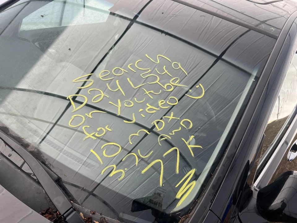 Used Upper Air Cleaner Assembly fits: 2010 Acura Mdx 3.7L 6 cylinder upper Upper - Image 2 of 4