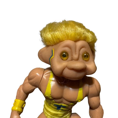 Troll Force Wrestlers Toy Big T Action Figure Doll 1992 anni 90 Giallo TNT Vintage - Foto 3 di 8