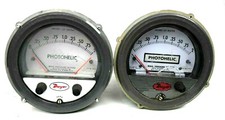 DWYER GAUGES 3002 PHOTOHELIC PRESSURE SWITCH 0-2 W.C. Qty 2