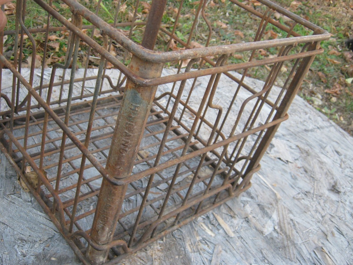 Vintage Used Hiland Dairy Wire Basket Dairy Milk Crate 13