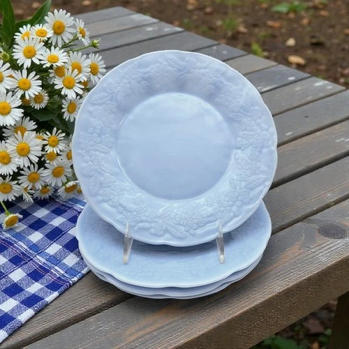 VTG Jeannette Delphite Blue Cherry Blossom 9.25" Dinner Plates Set of 4 1930s