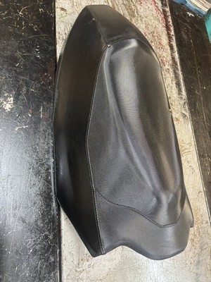 2011 Ski-doo Summit 800r Everest E-tec 154in Seat Saddle 510005231 B27