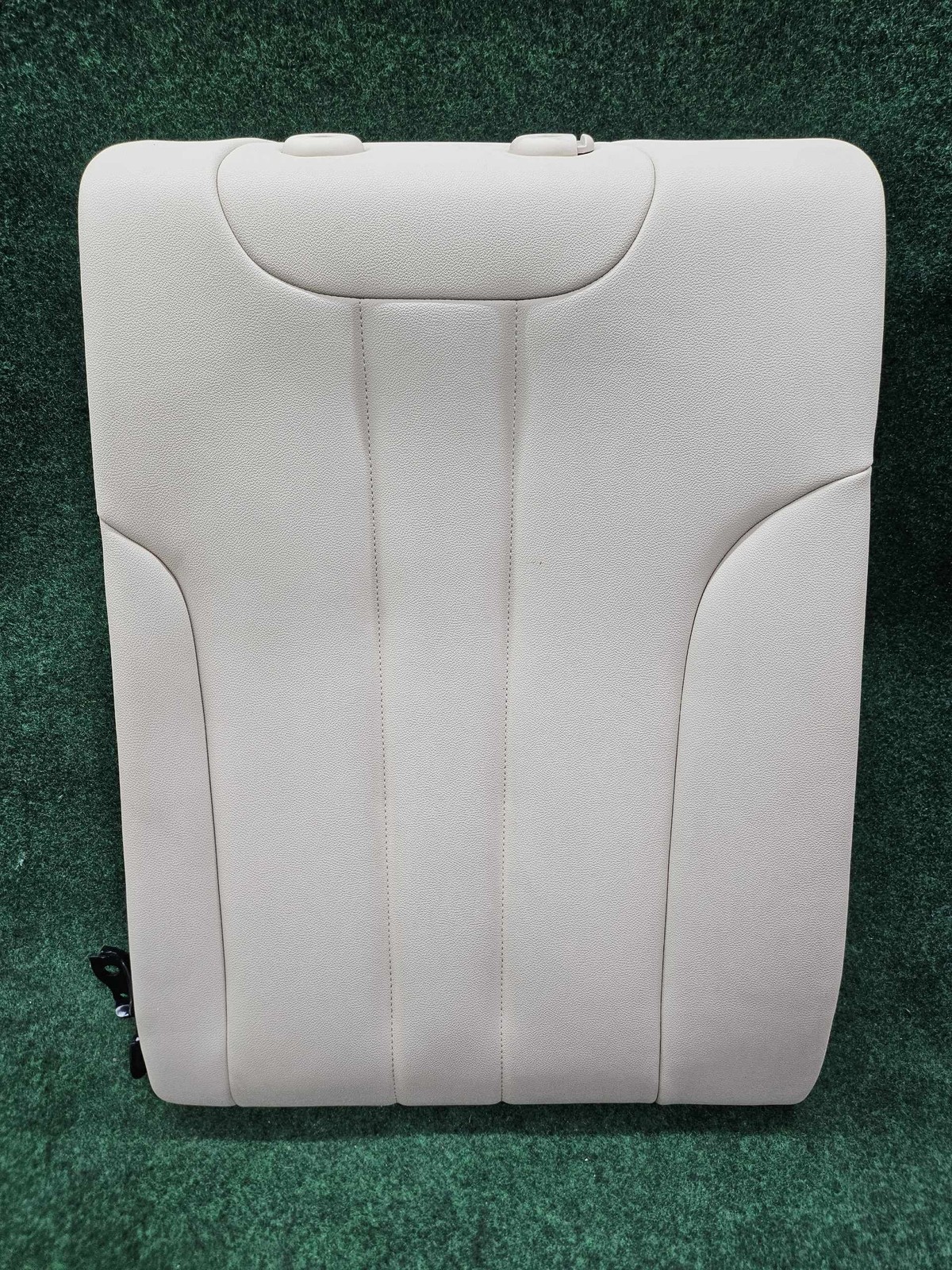 17-23 BMW 530i Rear Right Upper Seat Canberra Beige OEM 52207386048 52207453622