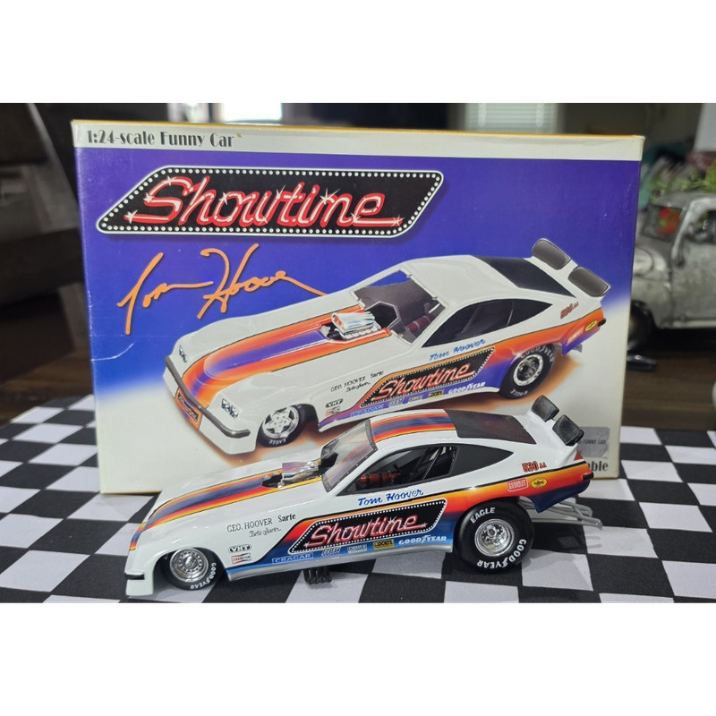 Showtime 1:24 Tom Hoover Funny Car Diecast Model White Orange Blue Black
