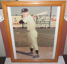 New York Yankees MICKEY MANTLE Glossy Photo Baseball Legend Framed 15.5 x 12.5
