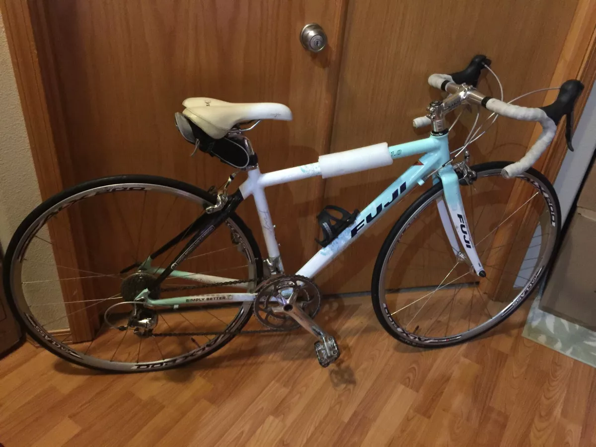 Fuji 1.0 sales road bike