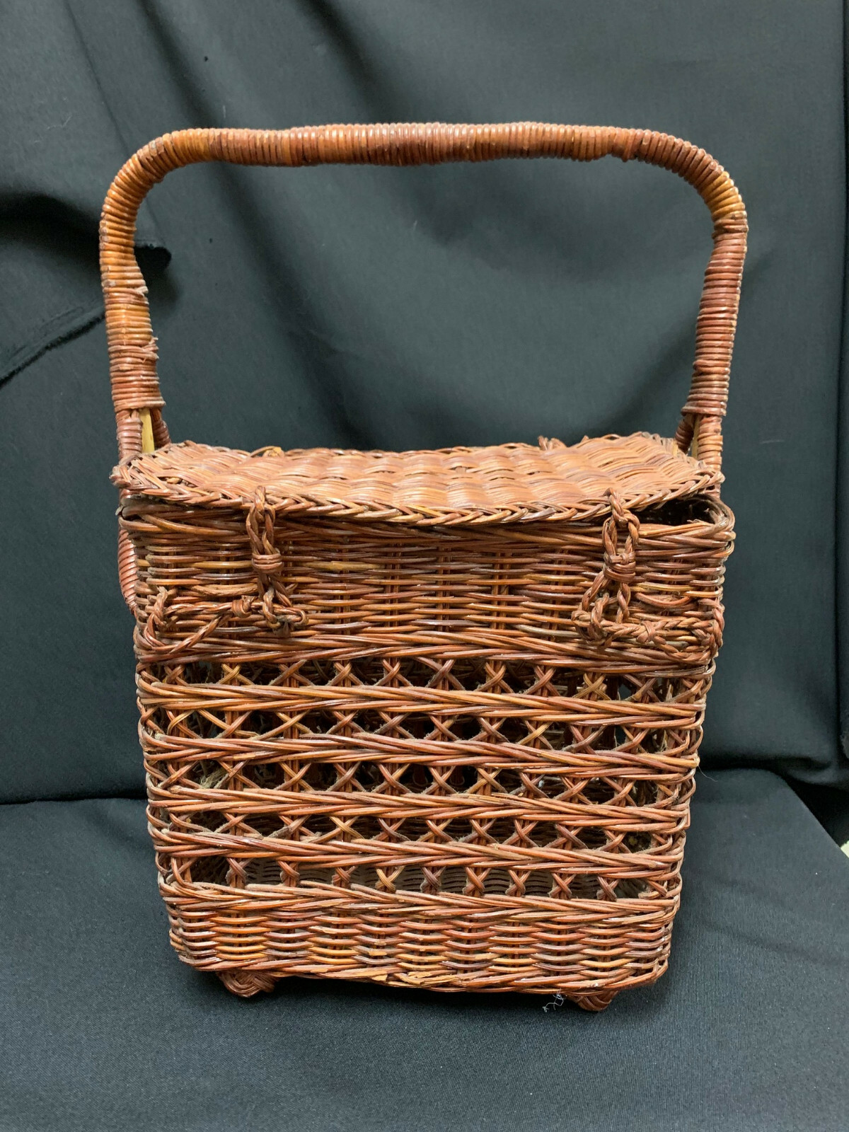 wine bottle picnic basket