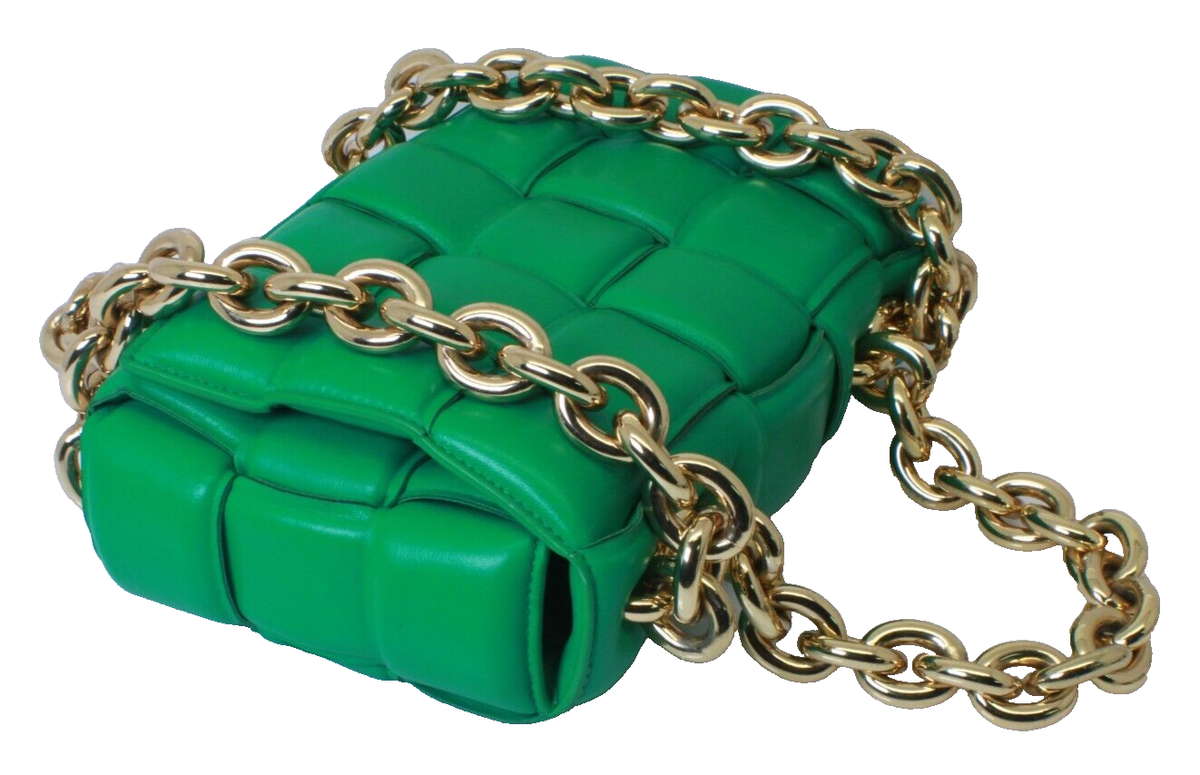 Bottega Veneta グリーンミュール ゴールドチェーン 🔥 Bottega Veneta Chain Cassette Bag with Gold Chain Intreccio