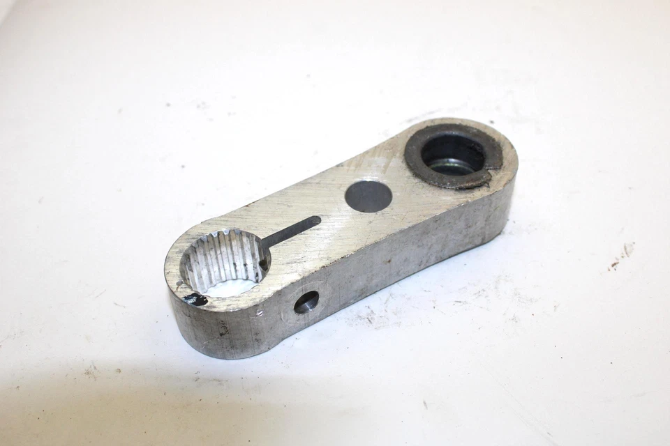 Yamaha Phazer GT 2007 OEM brazo de pivote trasero 8GC-47361-00-00 SY88 Foto 4 de 4