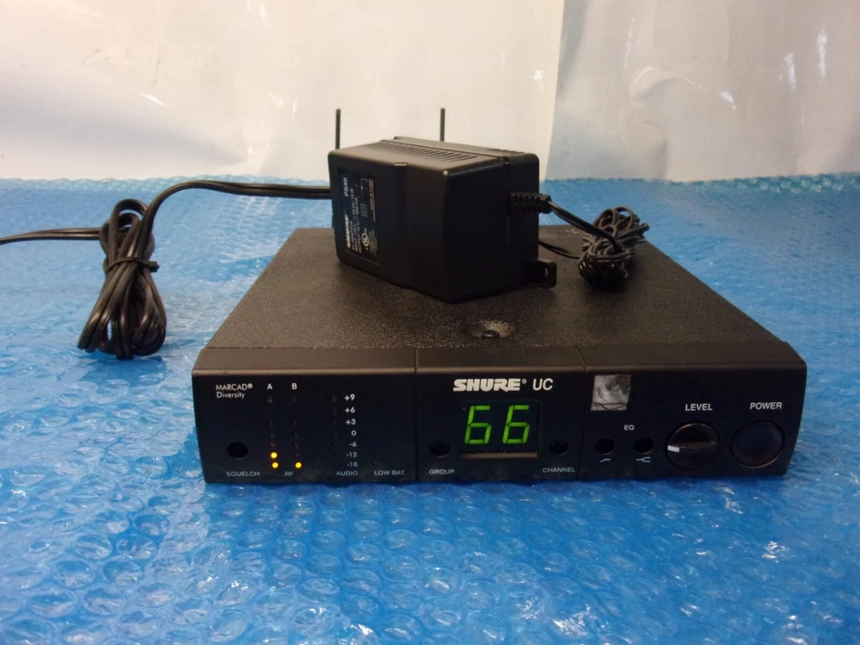 SHURE UC4-UB Wireless Microphone Receiver Audio  692-716 MHz - Image 2 of 4
