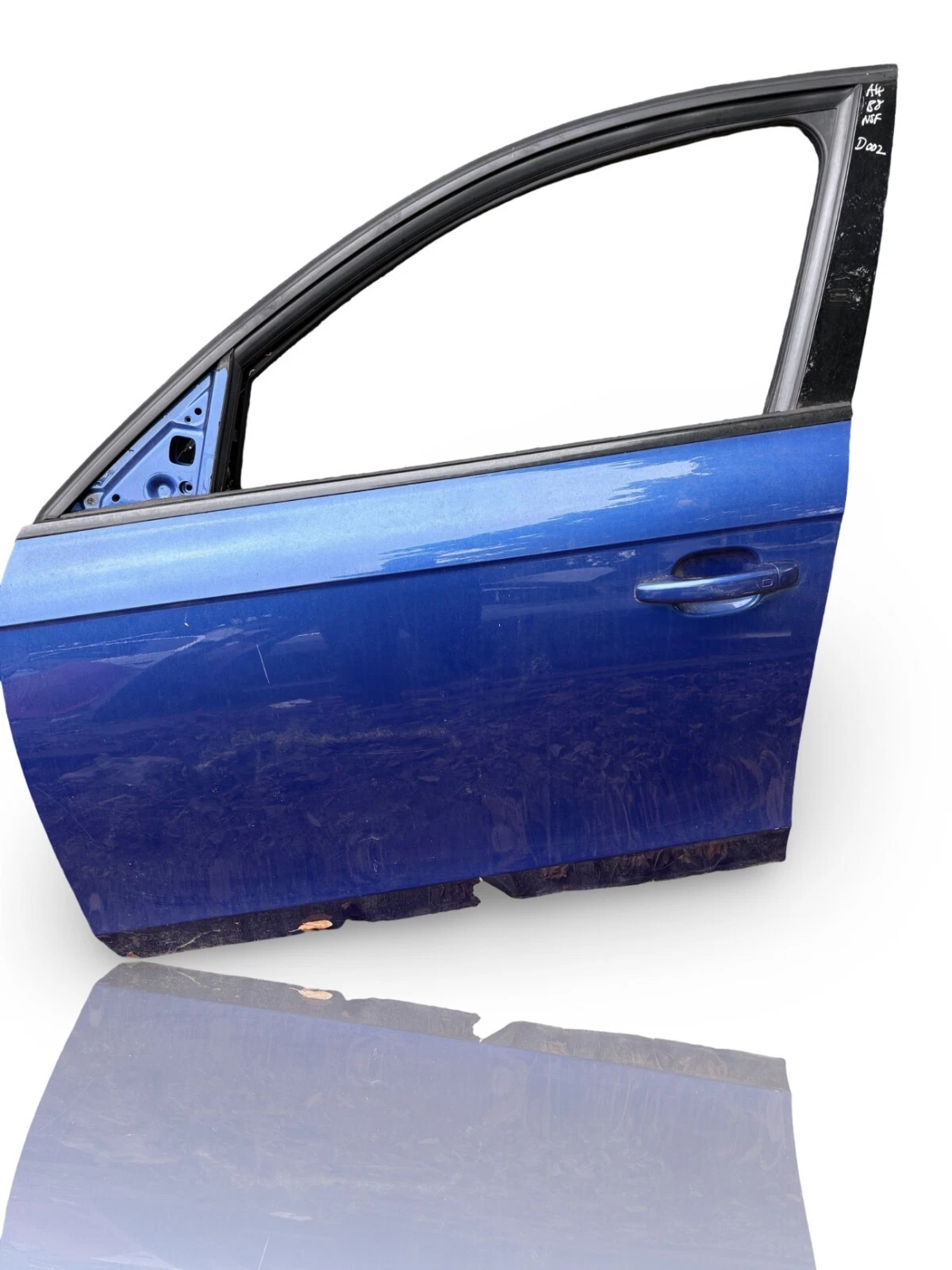Audi A4 B8 blue front left complete door close view