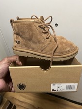 UGG K Neumel II Chukka Chestnut Suede Boots Kids Size 4